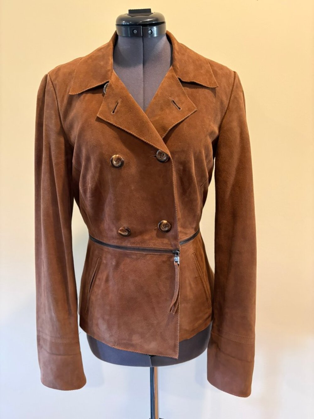 Carlisle size 0 brown suede blazer